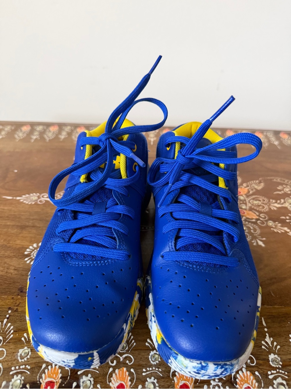 Under Armour Lockdown 3 Blue Yellow Basketball Shoes Kids Size 2Y